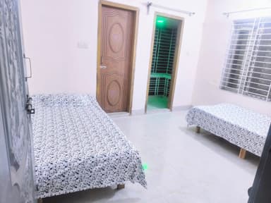 Image of  room number f1 of 'The Crown Boys Hostel'