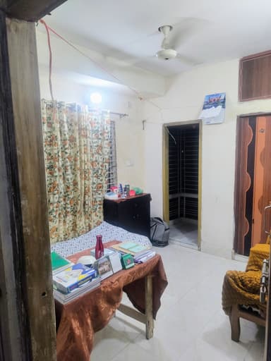 Image of  room number c1 of 'The Crown Boys Hostel'