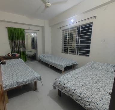 Image of  room number u2 of 'The Crown Boys Hostel'